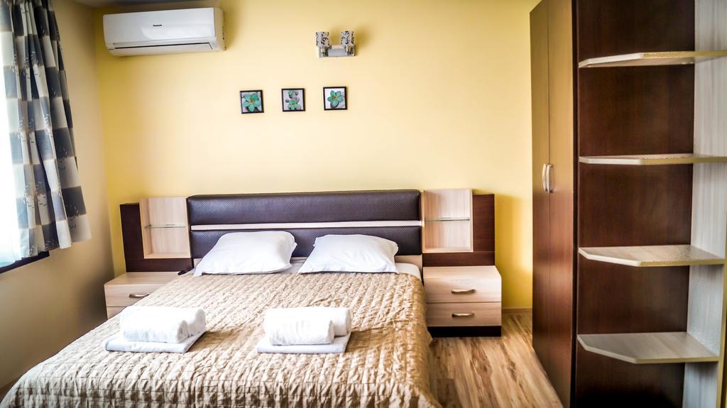 Guest House Meridi Priseltsi Экстерьер фото